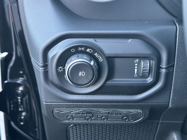 New 2026 Jeep Wrangler Unlimited Sahara AWD/4WD image 21