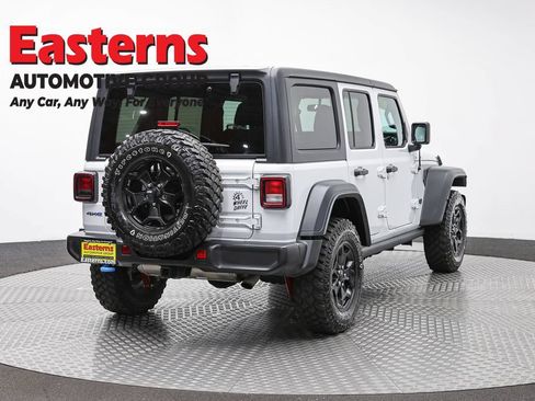Used 2023 Jeep Wrangler Unlimited w/ Cold Weather Group AWD/4WD image 5