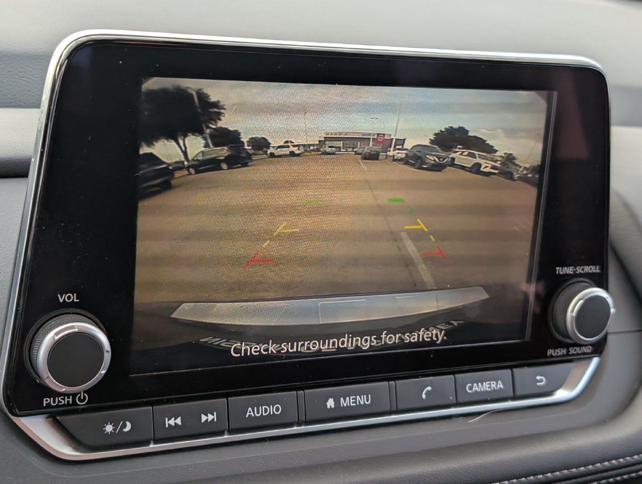 Certified 2025 Nissan Rogue SV FWD image 14