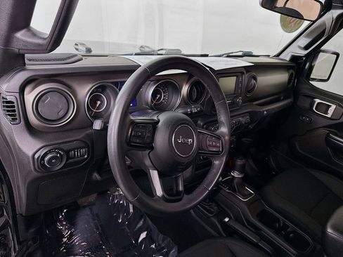 Certified 2019 Jeep Wrangler Sport image 14