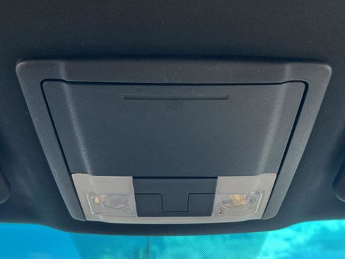 Used 2016 Ford Explorer FWD image 9