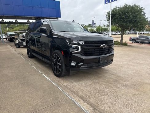 Used 2024 Chevrolet Suburban RST w/ Sport Performance Package image 10