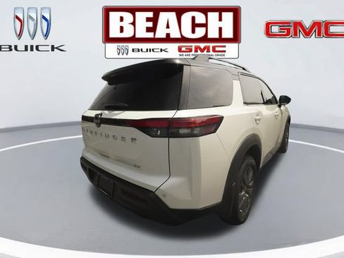Used 2024 Nissan Pathfinder SV FWD image 40