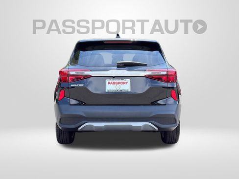 Used 2022 Kia Seltos LX AWD/4WD image 6