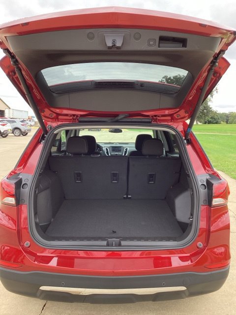 Used 2024 Chevrolet Equinox LT w/ LPO, Floor Liner Package AWD/4WD image 5