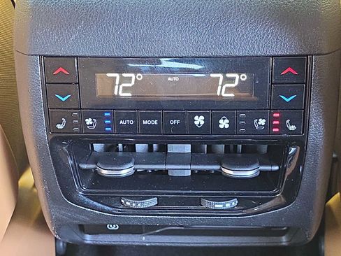 Used 2023 Jeep Grand Cherokee L Summit AWD/4WD image 32