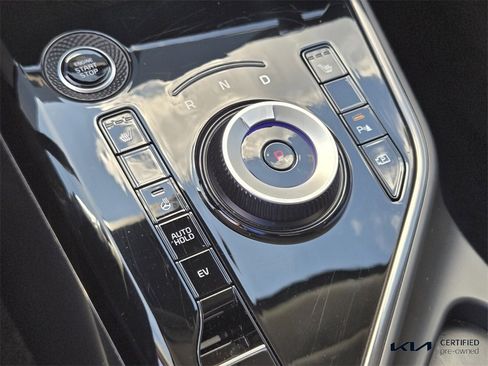 Certified 2023 Kia Niro EX w/ EX Cold Weather Package image 27
