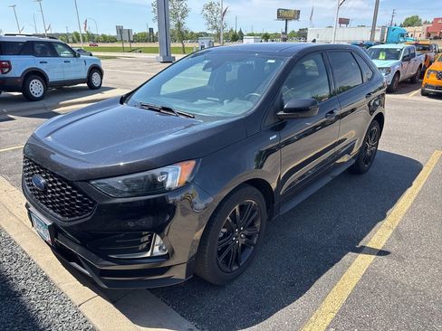 Used 2022 Ford Edge ST-Line w/ Class II Trailer Tow Package AWD/4WD image 6