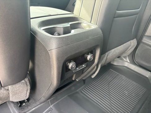 New 2026 Chevrolet Traverse LT AWD/4WD image 25