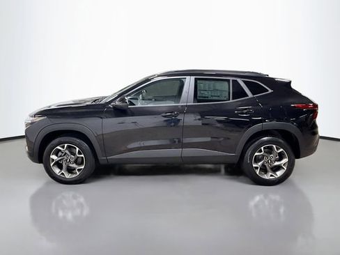 New 2026 Chevrolet Trax LT image 11