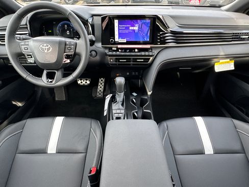 New 2026 Toyota Camry SE w/ Convenience Package FWD image 21
