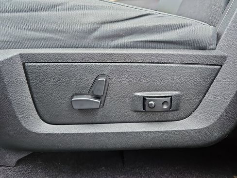 Certified 2018 RAM 1500 Big Horn image 26