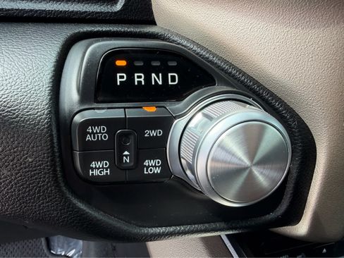 Used 2019 RAM 1500 Laramie w/ Sport Appearance Package AWD/4WD image 23