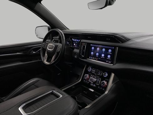 Used 2021 GMC Yukon XL Denali image 19