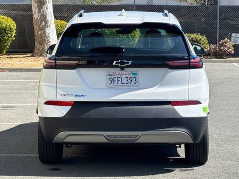 Used 2023 Chevrolet Bolt EUV Premier w/ Sun & Sound Package image 5