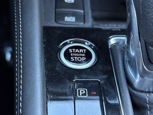 Used 2024 Nissan Kicks SR image 22