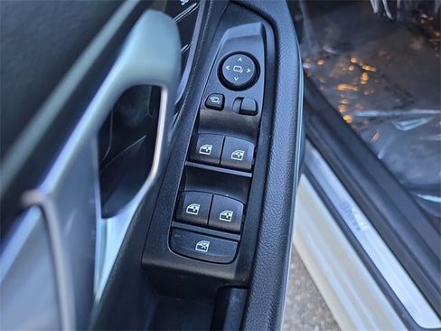 Used 2019 BMW 330i Sedan image 17