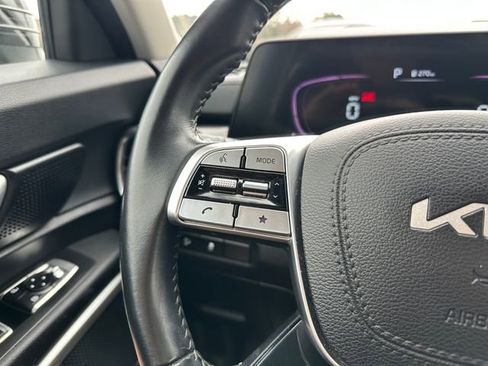 Used 2023 Kia Telluride S image 24