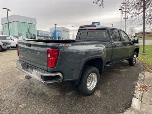 New 2026 Chevrolet Silverado 3500 LT image 6