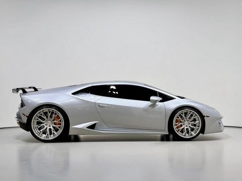 Used 2017 Lamborghini Huracan LP 580-2 RWD image 10