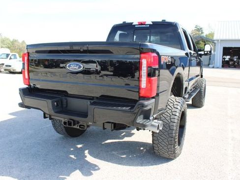 Used 2023 Ford F350 Lariat w/ Sport Appearance Package image 11