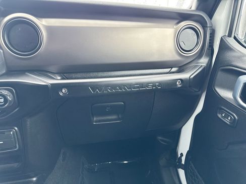 Used 2020 Jeep Wrangler Unlimited Sport S image 30