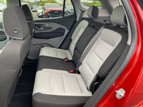 Certified 2023 GMC Terrain SLE w/ Driver Convenience Package AWD/4WD image 18