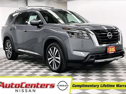 New 2025 Nissan Pathfinder Platinum w/ Cargo Package
