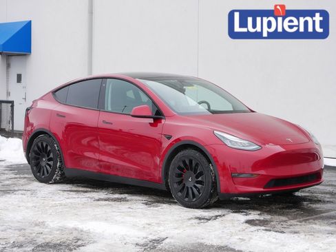 Used 2020 Tesla Model Y Long Range image 1