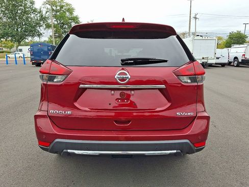 Used 2019 Nissan Rogue SV w/ Sun & Sound Touring Package image 5