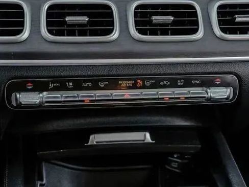 Used 2022 Mercedes-Benz GLE 350 4MATIC w/ Premium Package image 34