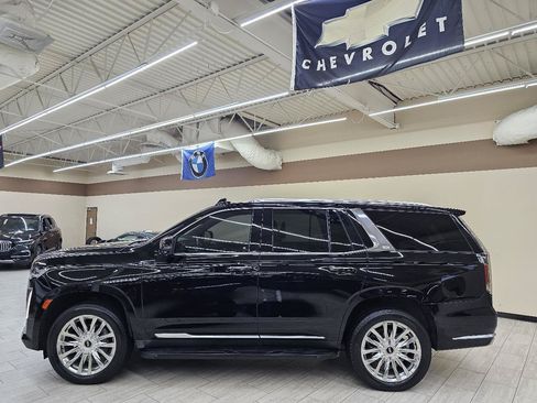 Used 2021 Cadillac Escalade Premium Luxury RWD image 9