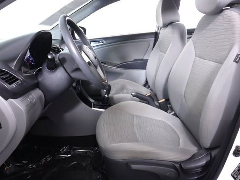 Used 2016 Hyundai Accent SE FWD image 22