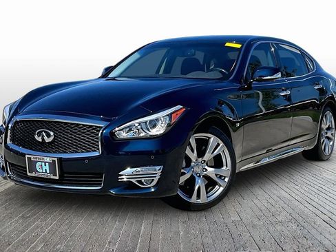 Certified 2018 INFINITI Q70 L 3.7 w/ Sensory Package RWD image 3
