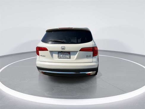Used 2018 Honda Pilot Elite image 13
