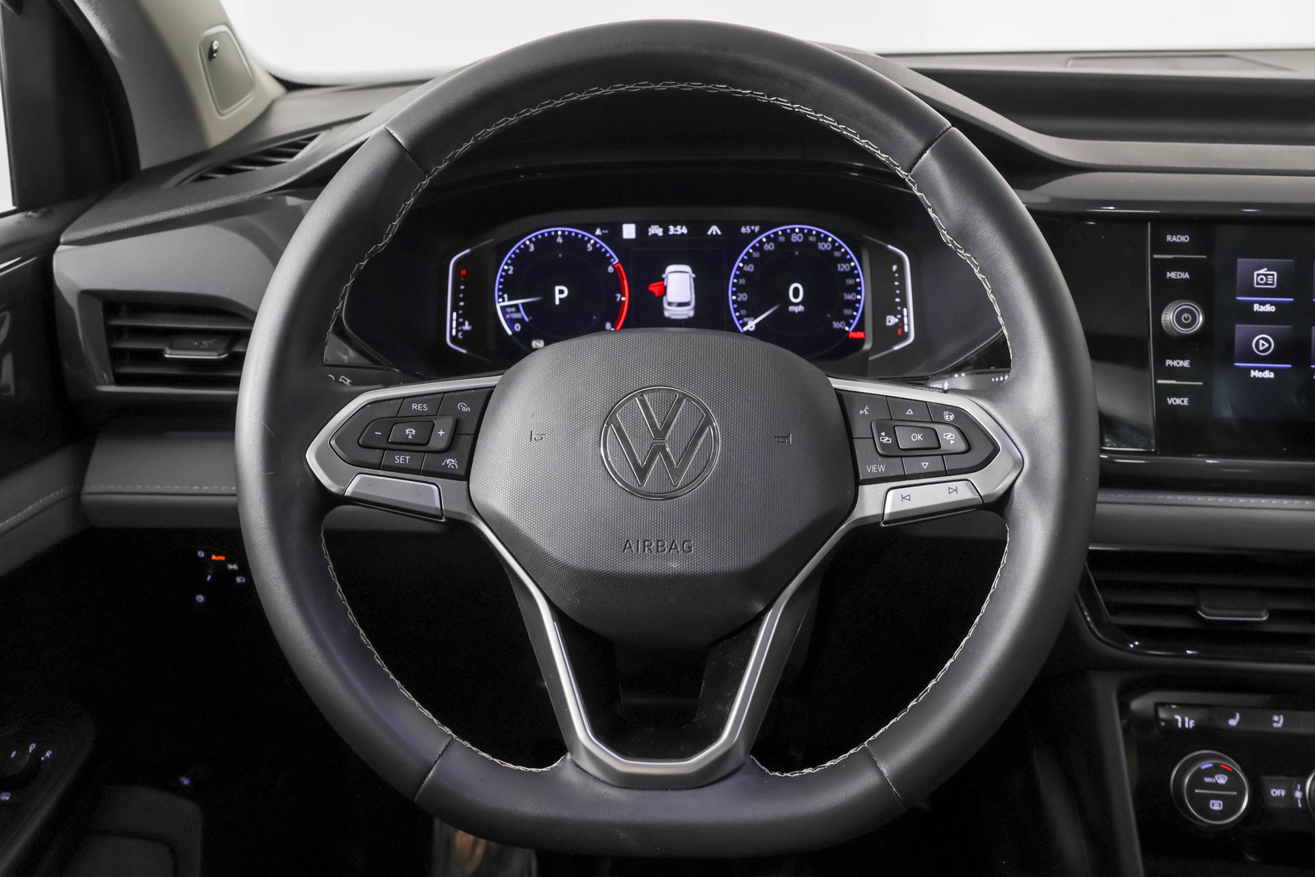 Used 2023 Volkswagen Taos SEL AWD/4WD image 28