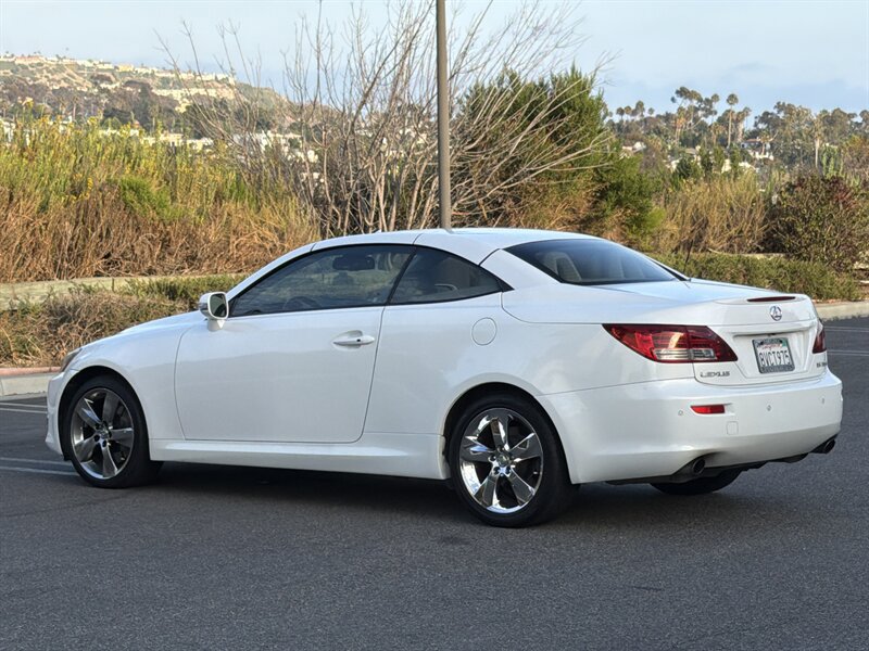 Used 2010 Lexus IS 350C w/ Luxury Pkg RWD image 24
