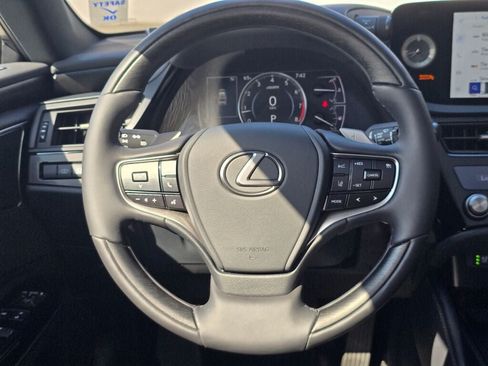 Used 2025 Lexus ES 350 w/ Accessory Package (Z1) FWD image 19