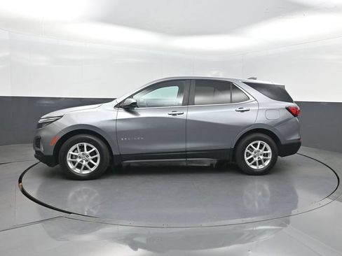 Used 2023 Chevrolet Equinox LT FWD image 2