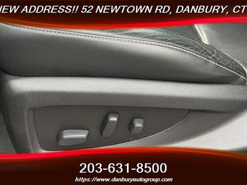 Used 2019 GMC Yukon XL SLT AWD/4WD image 12