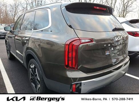 Certified 2023 Kia Telluride S w/ S Sunroof Package image 5