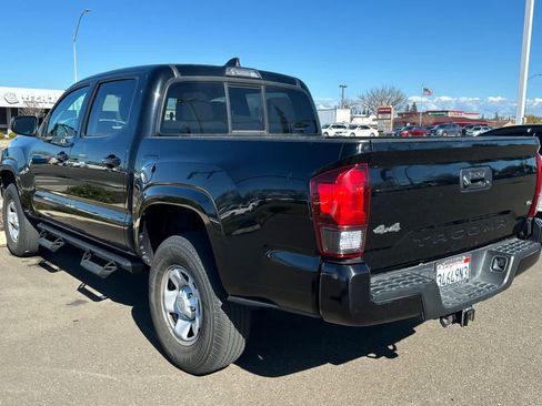 Certified 2022 Toyota Tacoma SR image 4