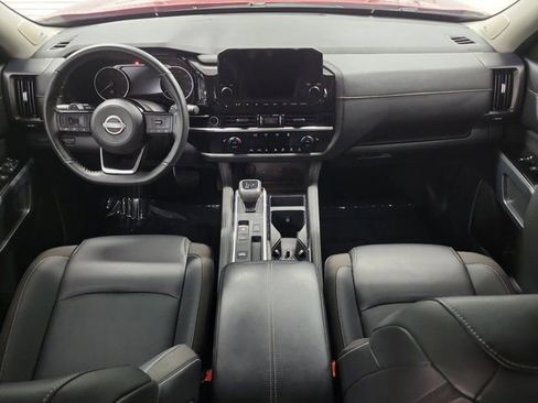 Used 2024 Nissan Pathfinder SL w/ SL Premium Package FWD image 14
