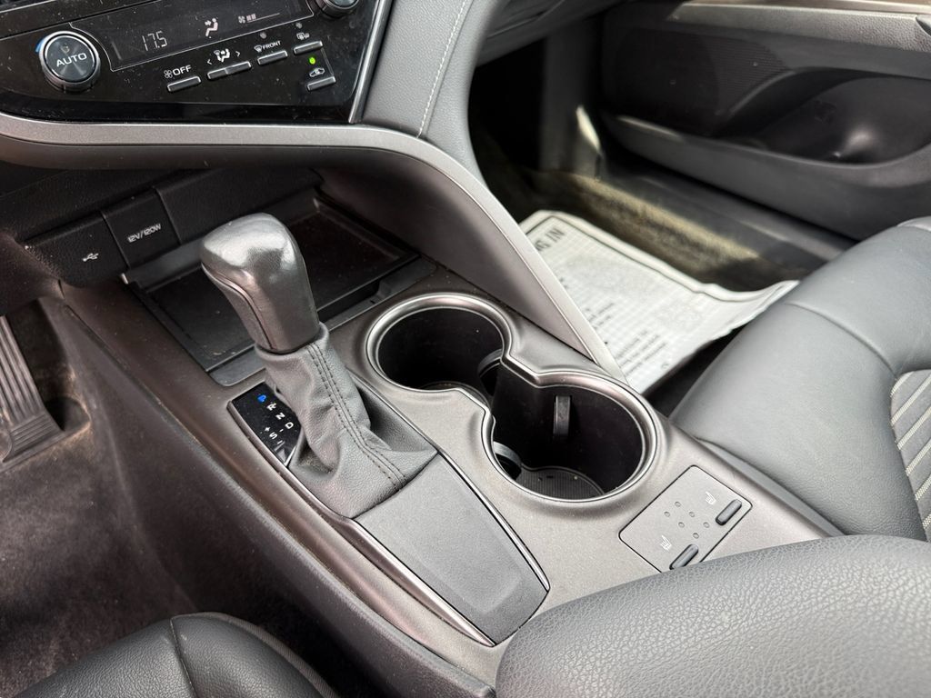 Used 2024 Toyota Camry SE FWD image 33