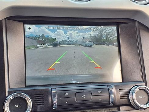 Used 2017 Ford Mustang Premium image 19