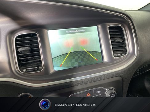 Used 2021 Dodge Charger SXT w/ Cold Weather Package image 4