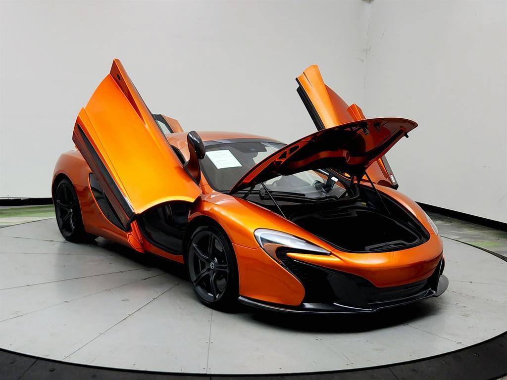 Used 2015 McLaren 650S Spider RWD image 10
