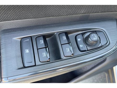Certified 2026 Subaru Outback Premium AWD/4WD image 12