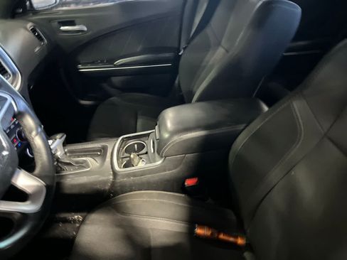 Used 2018 Dodge Charger GT AWD/4WD image 28