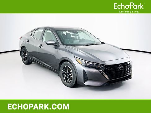 Used 2025 Nissan Sentra SV image 1